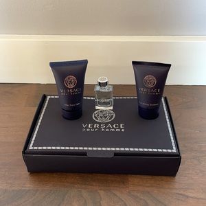 New! Versace Pour Homme Cologne & Grooming Set
